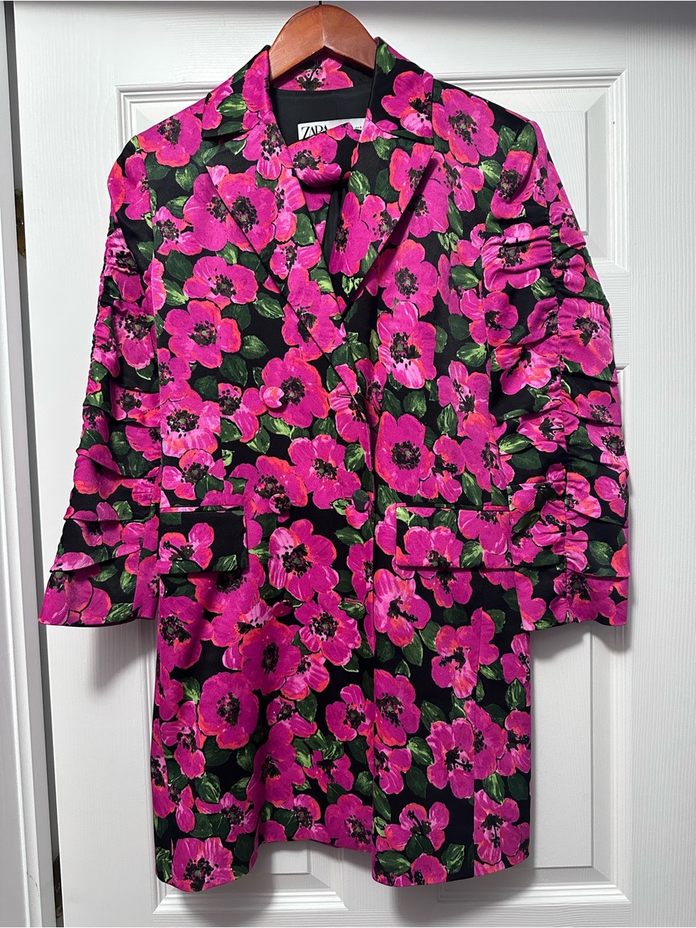 Zara Hot Pink Floral Blazer Jacket